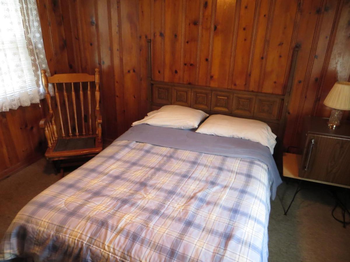 The Wesley Inn Motel Lake Geneva Exterior photo